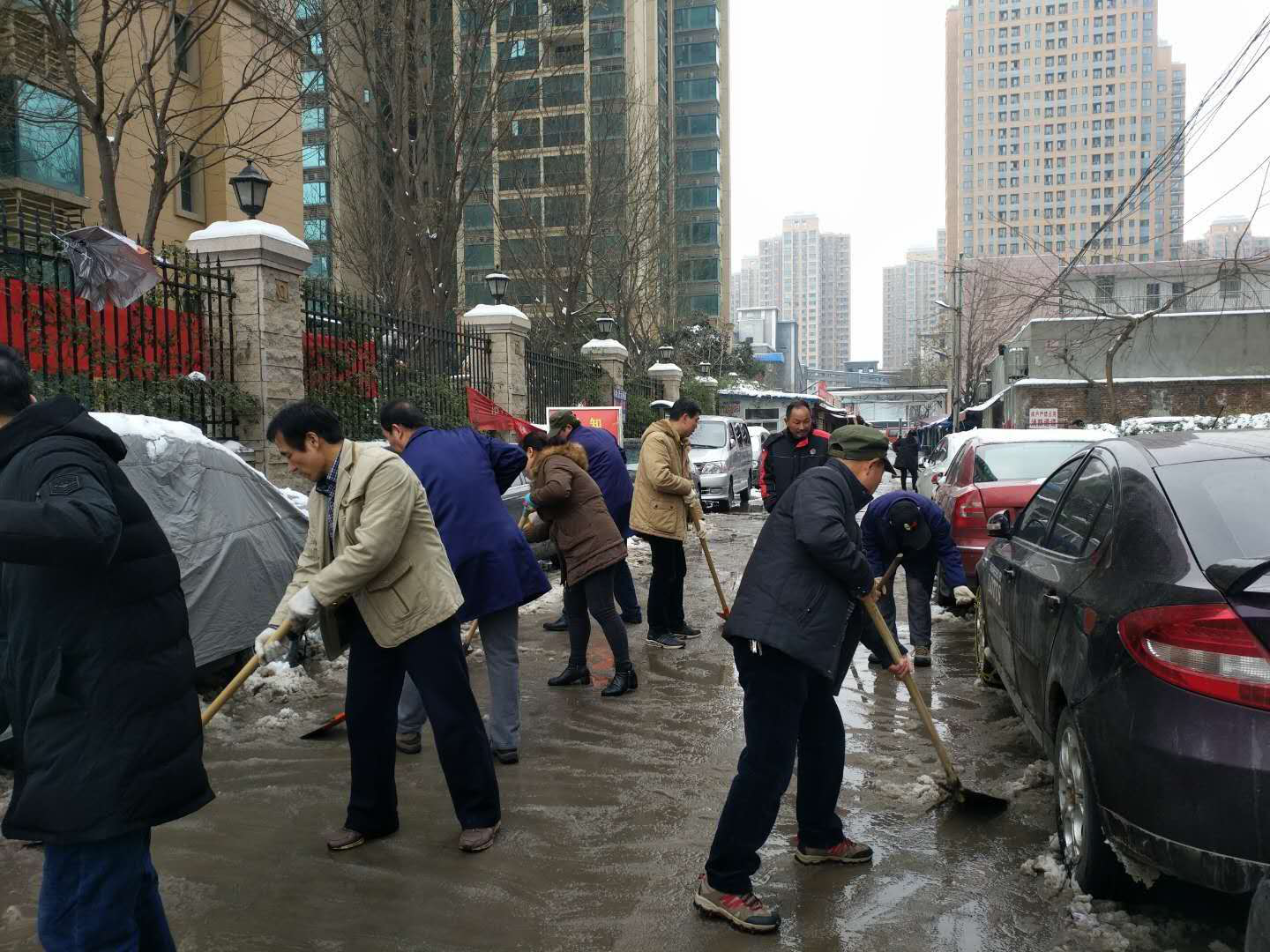 “以雪為令，御雪奮戰(zhàn)” 西安工業(yè)投資集團(tuán)再行動(dòng)